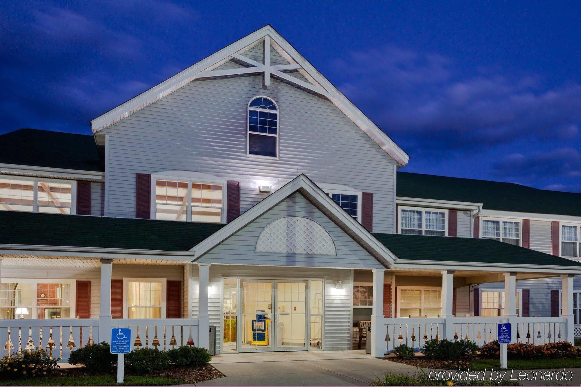 Country Inn & Suites By Radisson, Grinnell, Ia 외부 사진